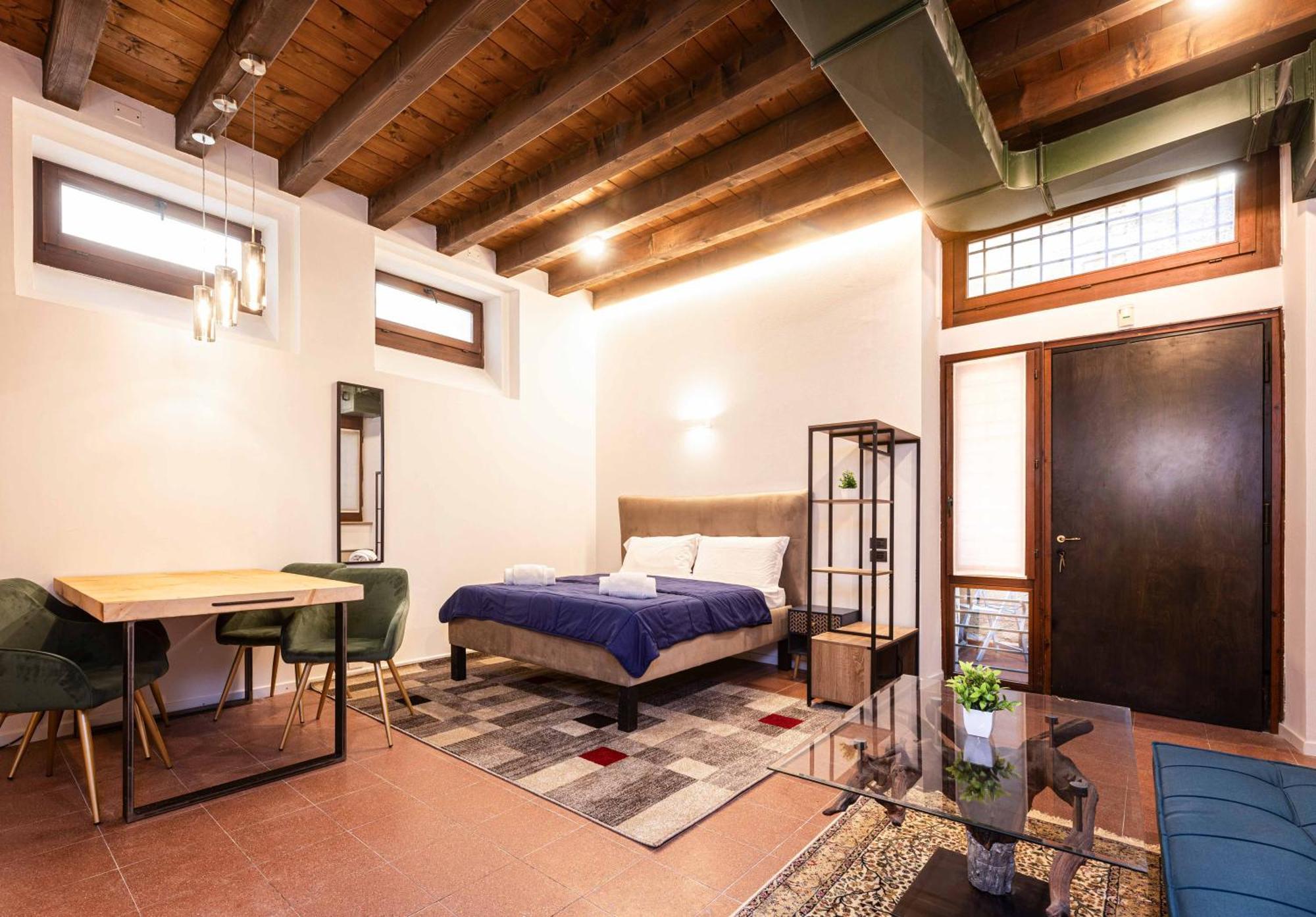 Al 18 Verona Rooms Exterior photo