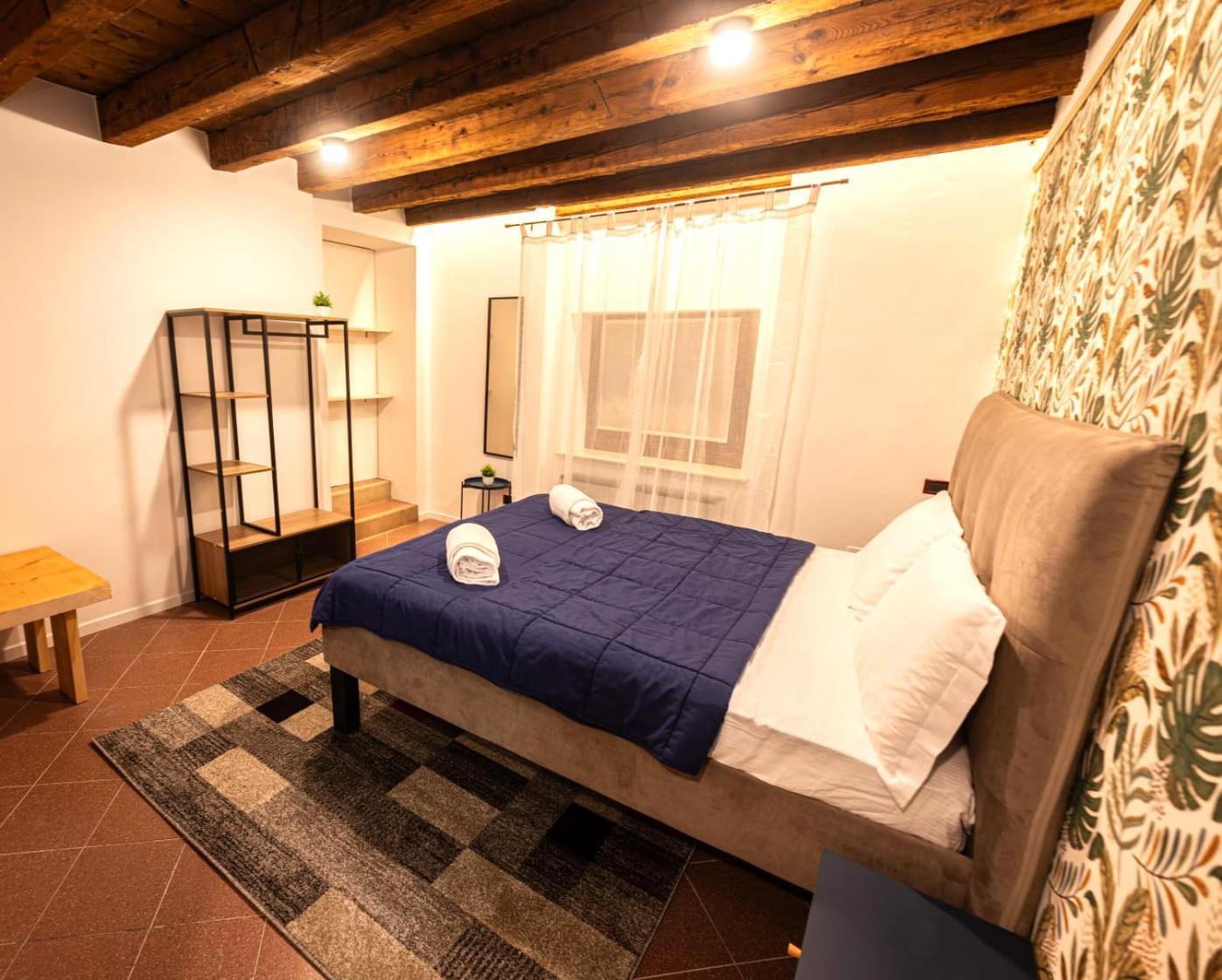 Al 18 Verona Rooms Exterior photo