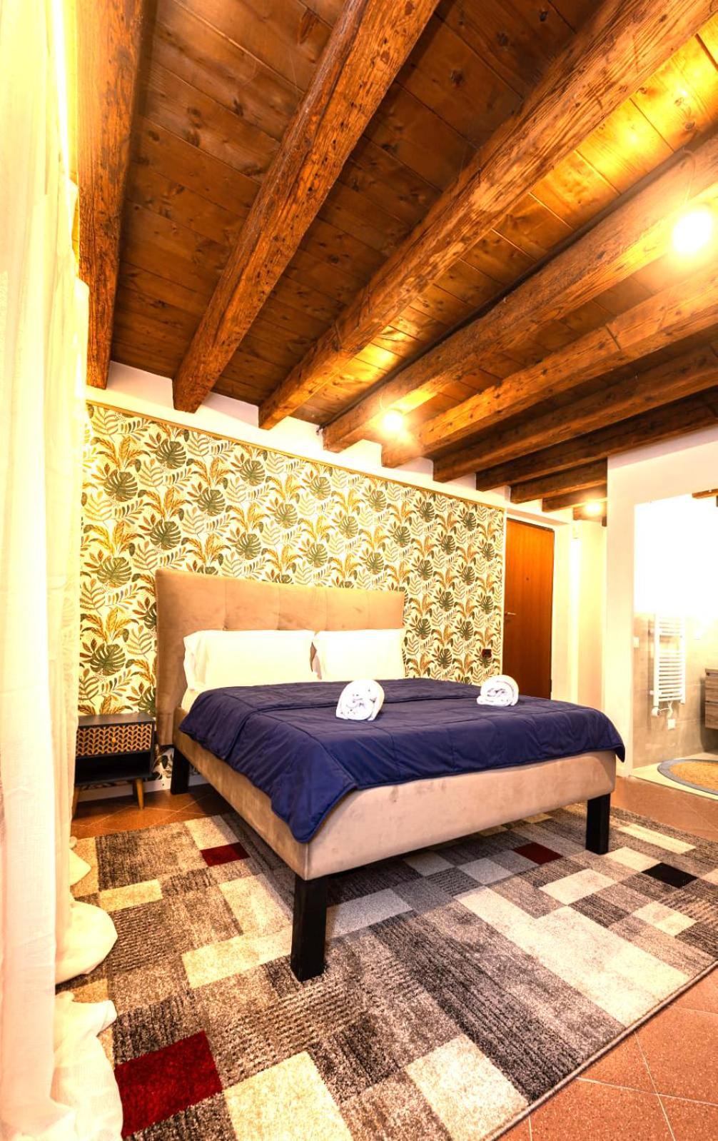 Al 18 Verona Rooms Exterior photo